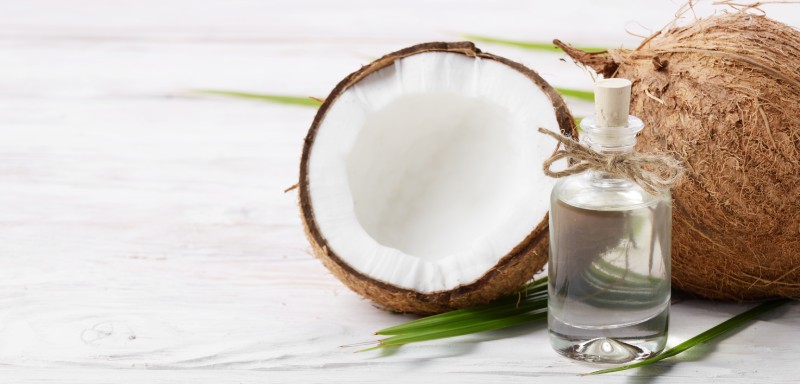 beneficiile uleiului cu nuca de cocos